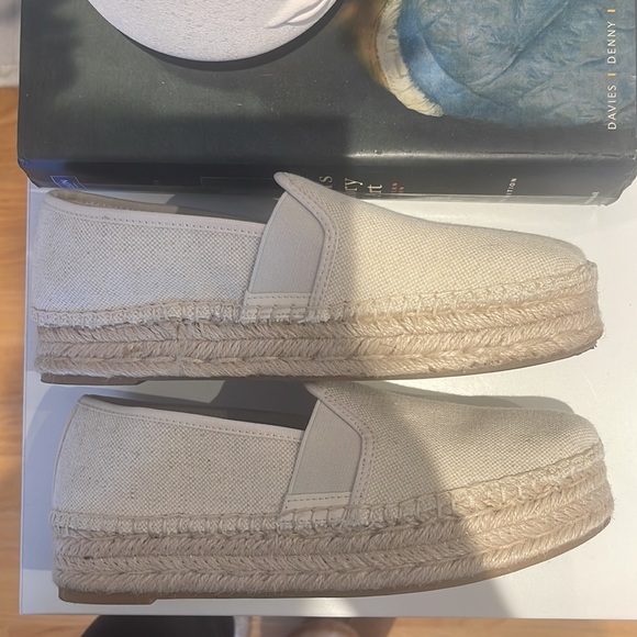 Circus by Sam Edelman - Size 9 - Picture 3 of 4